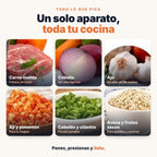 Pica carne, cebolla, ajo, ají y verduras